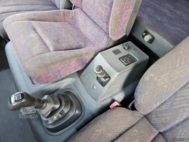 Pick-up furgonas Mercedes-Benz 817/42AT7 Palfinger PK 5000 B Werkstatt