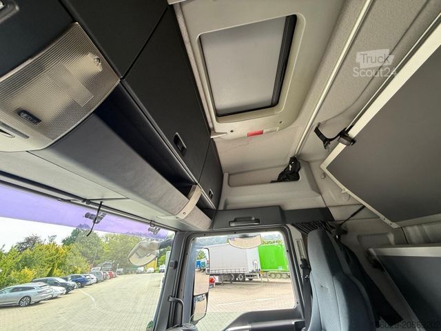 Kassevogn MAN TGA Schwenkwand-Getränkeaufbau incl. Anhänger