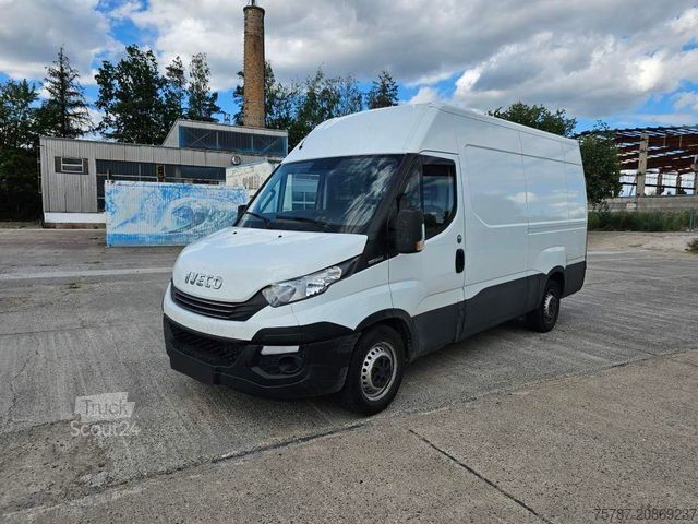 Fourgon surélevé IVECO 35S16 A8 V L, mittellang & hoch, kleiner Schaden