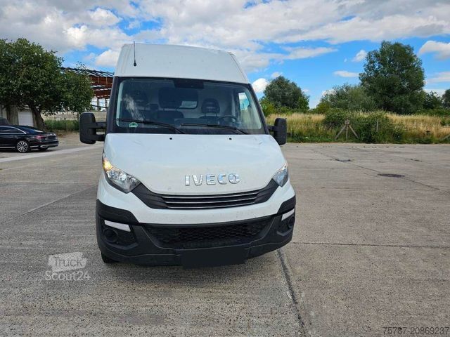 Fourgon surélevé IVECO 35S16 A8 V L, mittellang & hoch, kleiner Schaden