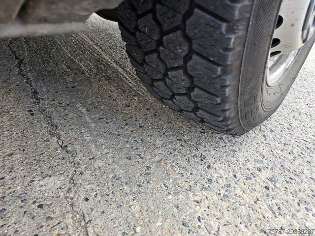 Bestelwagen met verhoogd dak IVECO 35S16 A8 V L, mittellang & hoch, kleiner Schaden