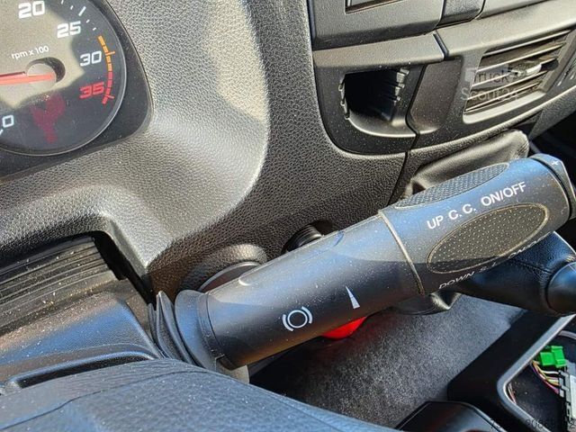 Transportador con plataforma y toldo IVECO 80-220 Eurocargo, Gardine, Ladebordwand, 1.Hand