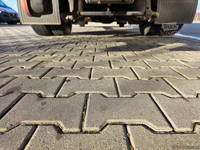 Transportador con plataforma y toldo IVECO 80-220 Eurocargo, Gardine, Ladebordwand, 1.Hand