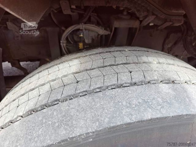 Standard SZM DAF XF 510 SSC auf 620 PS optimiert, Nebenabtrieb