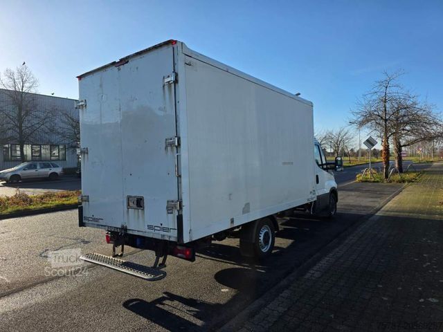 Vrachtwagen met bakwagen IVECO 35S15/ 35-150 Koffer, Klima, manuelle Schaltung