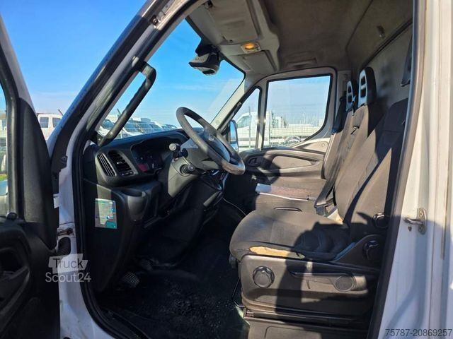 Vrachtwagen met bakwagen IVECO 35S15/ 35-150 Koffer, Klima, manuelle Schaltung