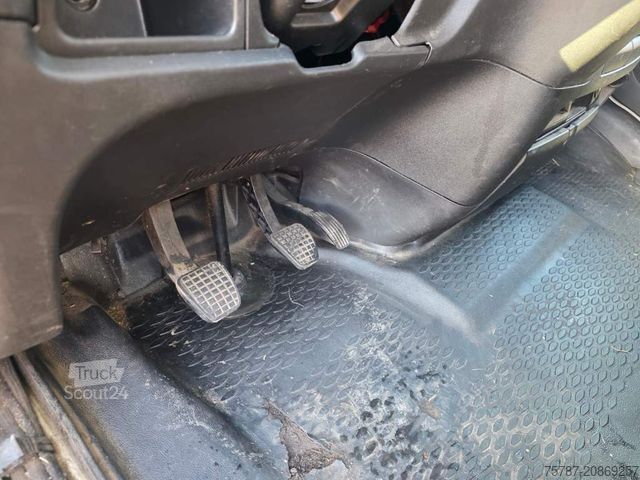 Dostavno vozilo s kesonom IVECO 35S15/ 35-150 Koffer, Klima, manuelle Schaltung