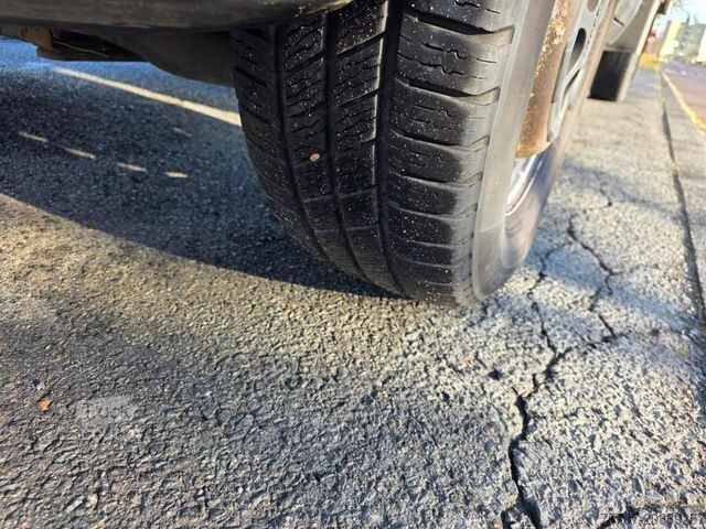 Dostavno vozilo s kesonom IVECO 35S15/ 35-150 Koffer, Klima, manuelle Schaltung