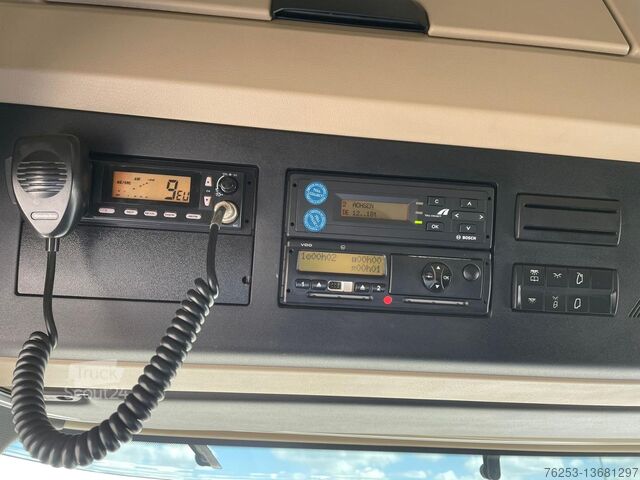 Standardni vlačilec Mercedes-Benz Actros 1848 LS STH Luft AUT Navi AHK SpurH ACC