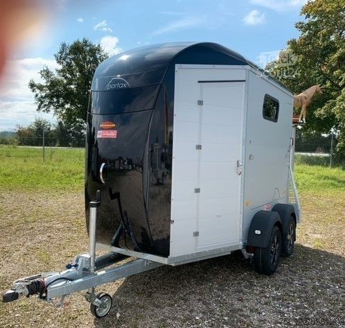 Prikolica za prevoz konj BÖCKMANN PORTAX E