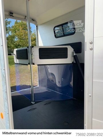 Prikolica za prevoz konj BÖCKMANN PORTAX E