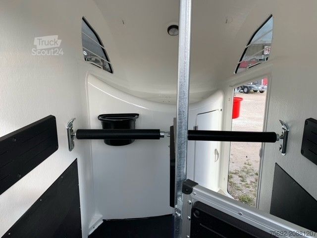 Prikolica za prevoz konj BÖCKMANN Master WCF incl. Mittelpfostentrennwand