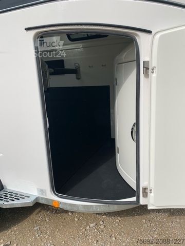 Prikolica za prevoz konj BÖCKMANN Grand Master SKA