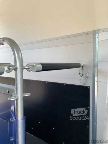 Prikolica za prevoz konj BÖCKMANN Champion Esprit incl. Esprit Zubehörpaket