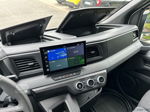 Furgão de painéis Nissan Interstar EV Kasten 87KWH 35 L2H2 3.5t FWD N-Connecta