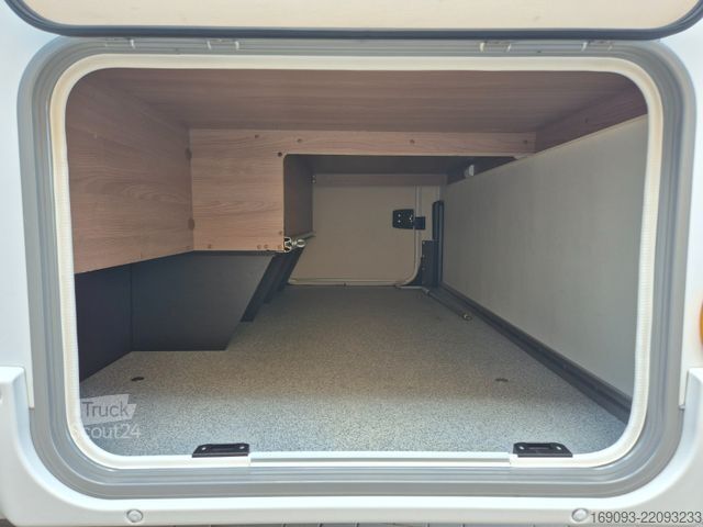 Half-integraal camper BÜRSTNER Lyseo T 744 *2x Hubbett*2xTV*MaxxFan*Navi*Solar