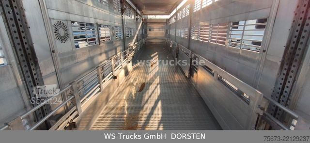 Boskapsbil VOLVO FH 460 Mega mit Finkl 3 Stock Hubdach