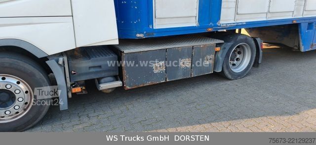 Boskapsbil VOLVO FH 460 Mega mit Finkl 3 Stock Hubdach