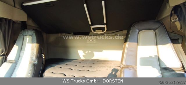 Boskapsbil VOLVO FH 460 Mega mit Finkl 3 Stock Hubdach