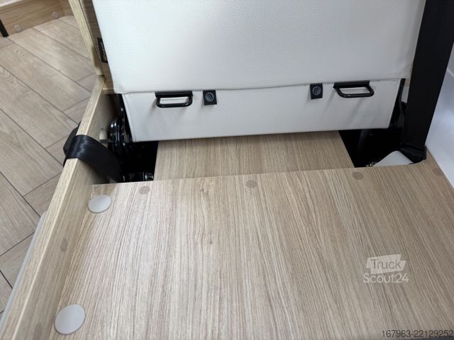 Teilintegriertes Wohnmobil CHAUSSON 630 Titanium Line ~ `26