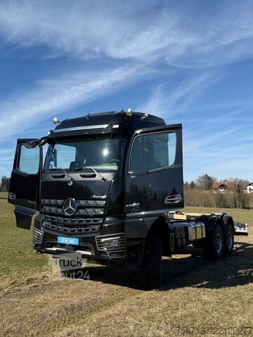 Wohnwagen/Wohnmobil MERCEDES-BENZ 3358 6X6 OFFROAD EXPEDITION WOHNMOBIL NEU