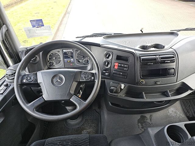 Suitcase MERCEDES-BENZ ATEGO 1221 MBB 1500 kg,AHK