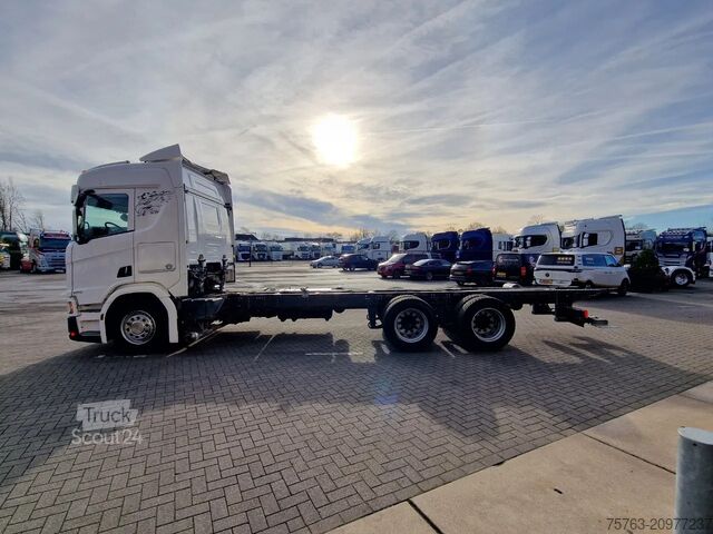 Šasija ar kabīni Scania R580 V8 NGS 6x4 chassis - Retarder - 4.75 WB - ...