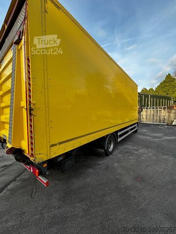 Vrachtwagen bak volvo FLL 42 12N