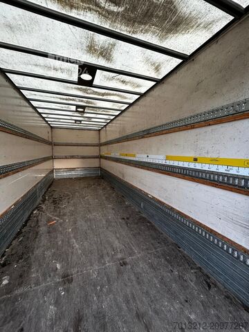 Vrachtwagen bak volvo FLL 42 12N