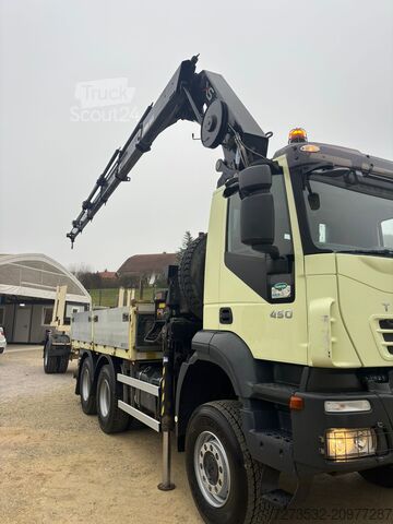 Grue montée sur camion IVECO TRAKKER 260T45W 6X6