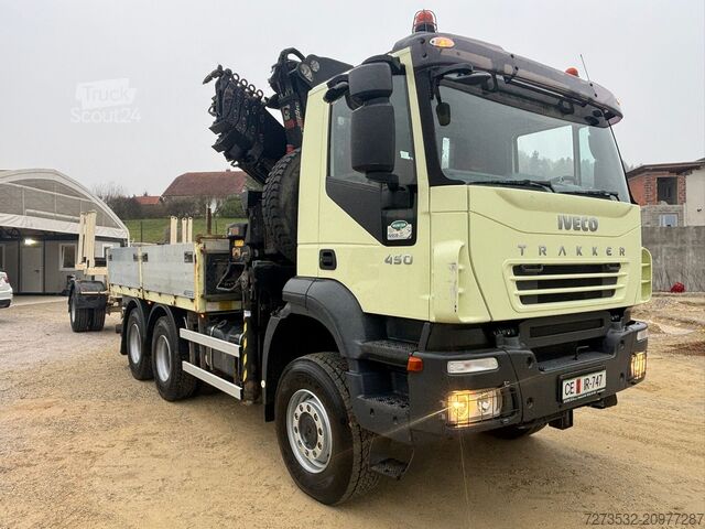 Grue montée sur camion IVECO TRAKKER 260T45W 6X6