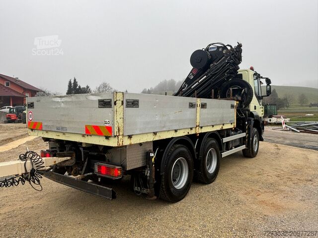 Grue montée sur camion IVECO TRAKKER 260T45W 6X6