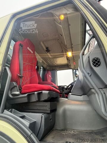 Grue montée sur camion IVECO TRAKKER 260T45W 6X6