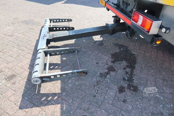 Vozilo za prevoz automobila Mercedes-Benz Atego 1221 1221 L  Takel wagen 6 Persoons