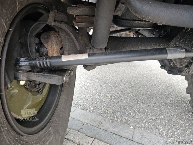 Lastbilmonteret kran UNIMOG 406/U9000 4x4