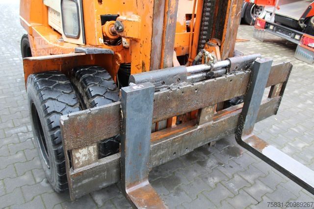 Terreinheftruck TOYOTA FD 45 Geländestapler Diesel 4,5 tonnen