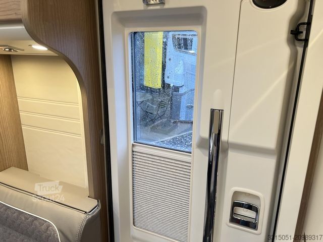 Camping-car semi-intégré MALIBU T 500 RB QB MJ25+ACC+Markise+Backo.+Kaffeem.