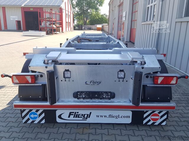 Görgős pótkocsi Fliegl Schlittenanhänger für Abrollcontainer