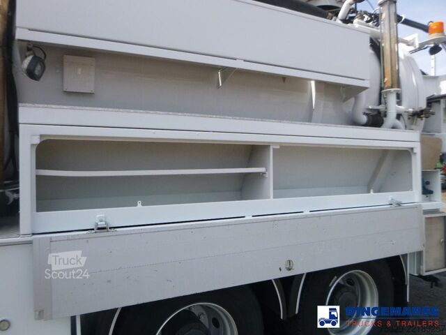 Kolkenzuiger Mercedes Actros 3241 8x4 RHD  Huwer vacuum tank / hydroc...