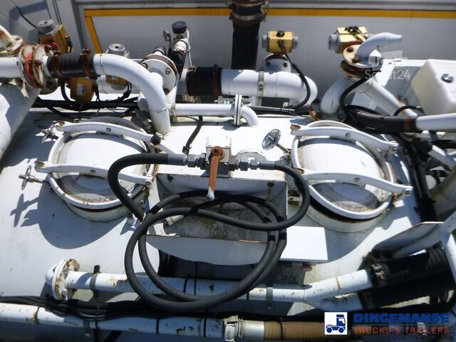 Όχημα αναρρόφησης Mercedes-Benz Actros 2541 6x2 RHD E5 Huwer vacuum tank / hydr...