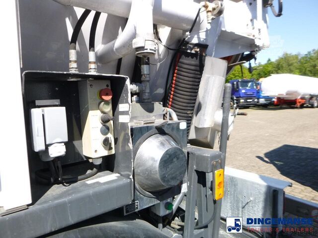 Όχημα αναρρόφησης Mercedes-Benz Actros 2541 6x2 RHD E5 Huwer vacuum tank / hydr...