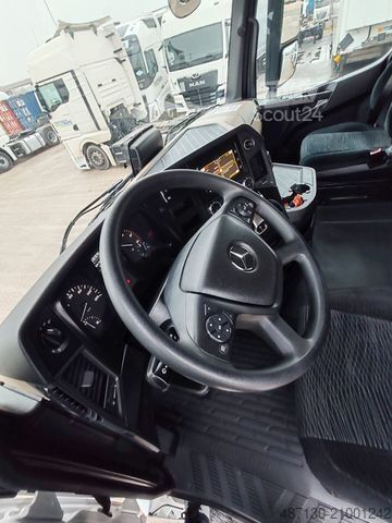 Τυπική μονάδα τράκτορα MERCEDES-BENZ ACTROS 1851