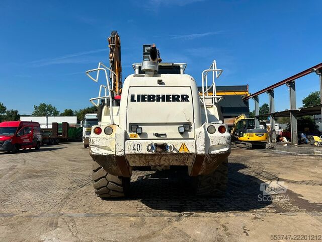Τροχοφόρος φορτωτής Liebherr Liebherr L 576