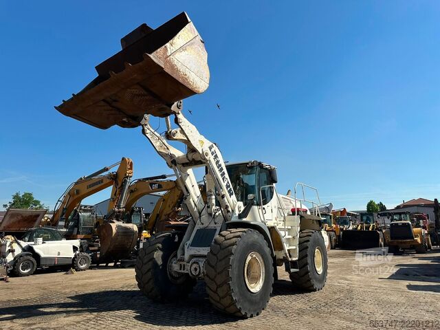 Τροχοφόρος φορτωτής Liebherr Liebherr L 576