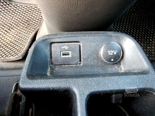 Fourgon tôlé FORD Transit Connect 200 L1 Kasten Basis 74 kW