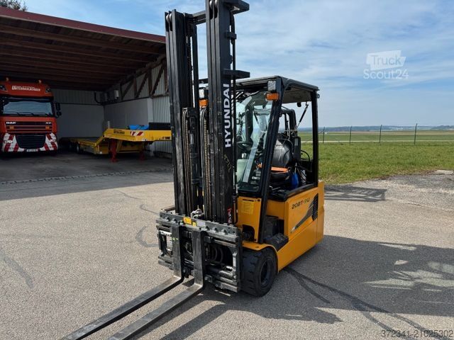 Chariot élévateur frontal HYUNDAI Elektro-Gabelstapler 20BT-9U