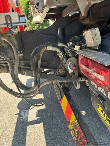 Trostrani kiperski kamion MAN TGS 35.500 Kipper Heckkran abn. PK 22002