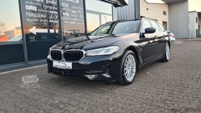 Minibus BMW 530 e T - DriAssPro - PANO - CAM - AHK - HUD