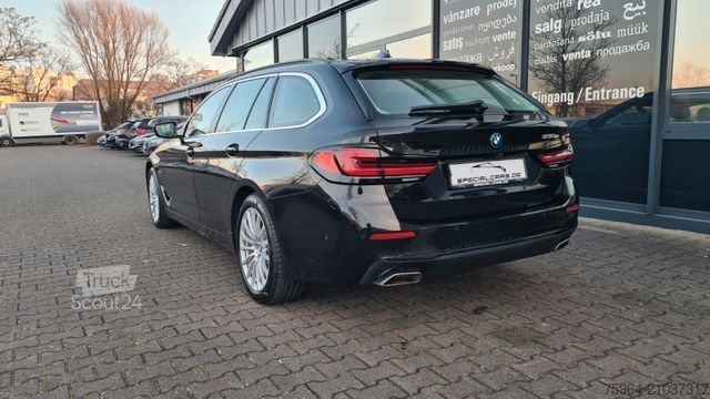 Minibus BMW 530 e T - DriAssPro - PANO - CAM - AHK - HUD