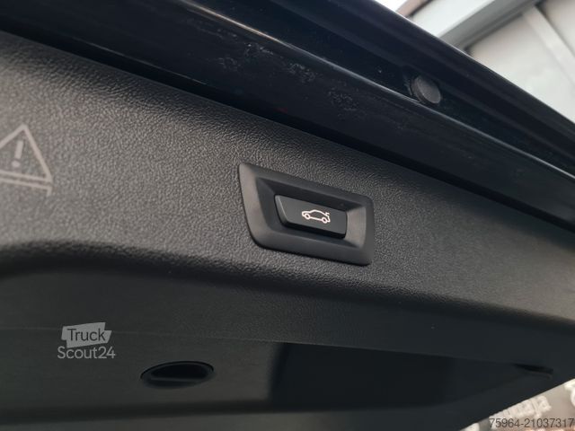 Minibus BMW 530 e T - DriAssPro - PANO - CAM - AHK - HUD